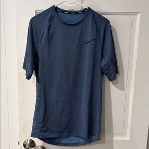 Nike Men's Short Sleeve Blue Tee